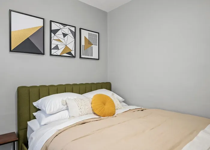 Amazing Parma Home King Bed Full Office Room